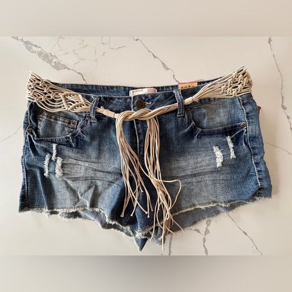 Women's jeans Blue Denim Shorts with Tan Belt - Picture 1 of 8